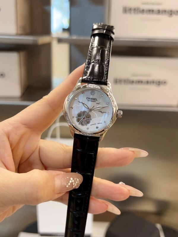 CHANEL - Image 7