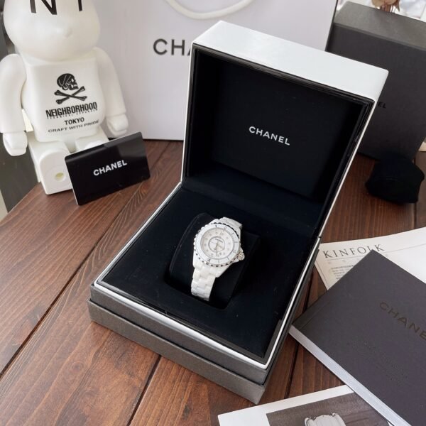CHANEL - Image 7