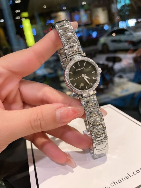 CHANEL - Image 7