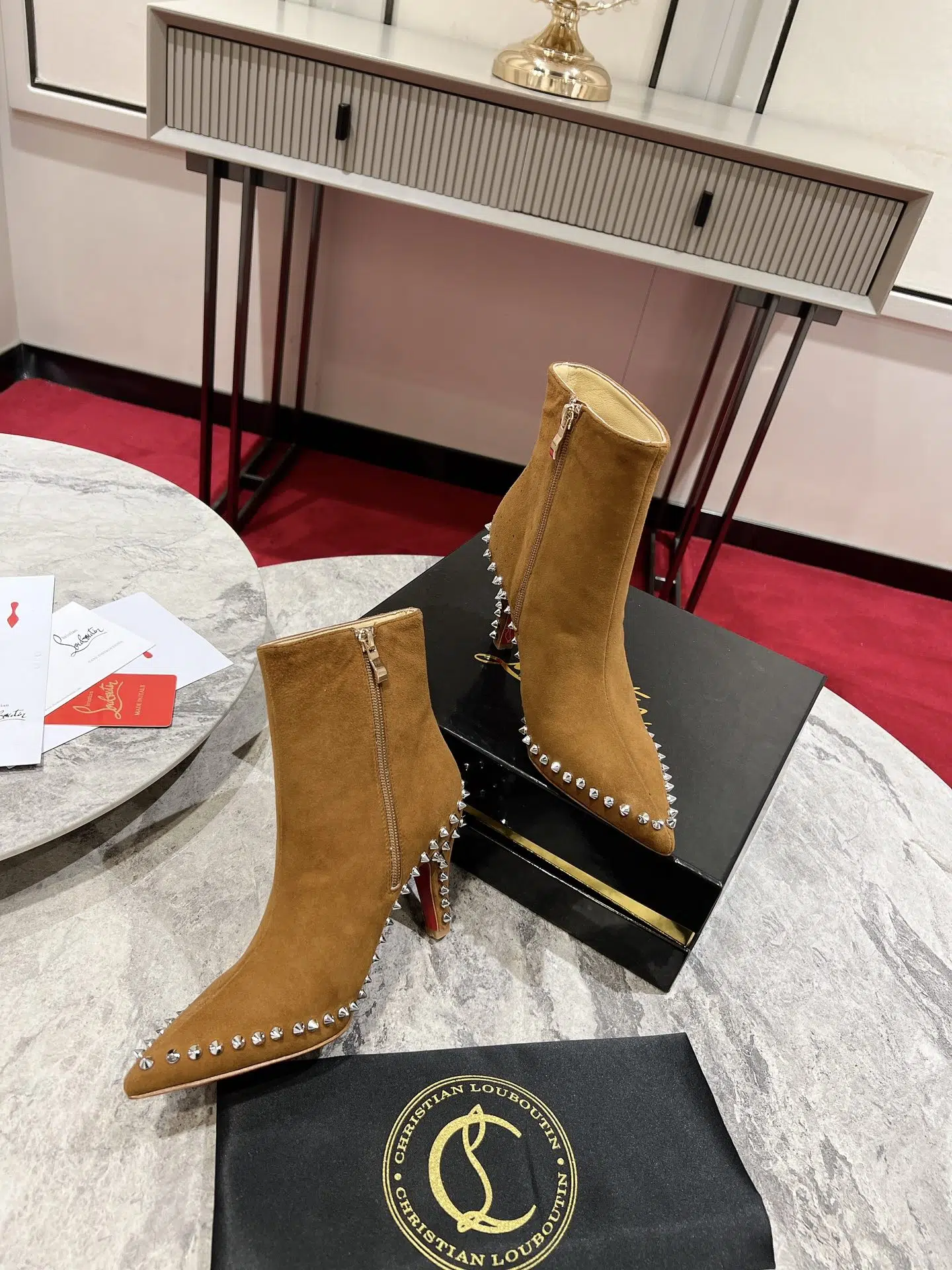 Christian Louboutin - Image 3
