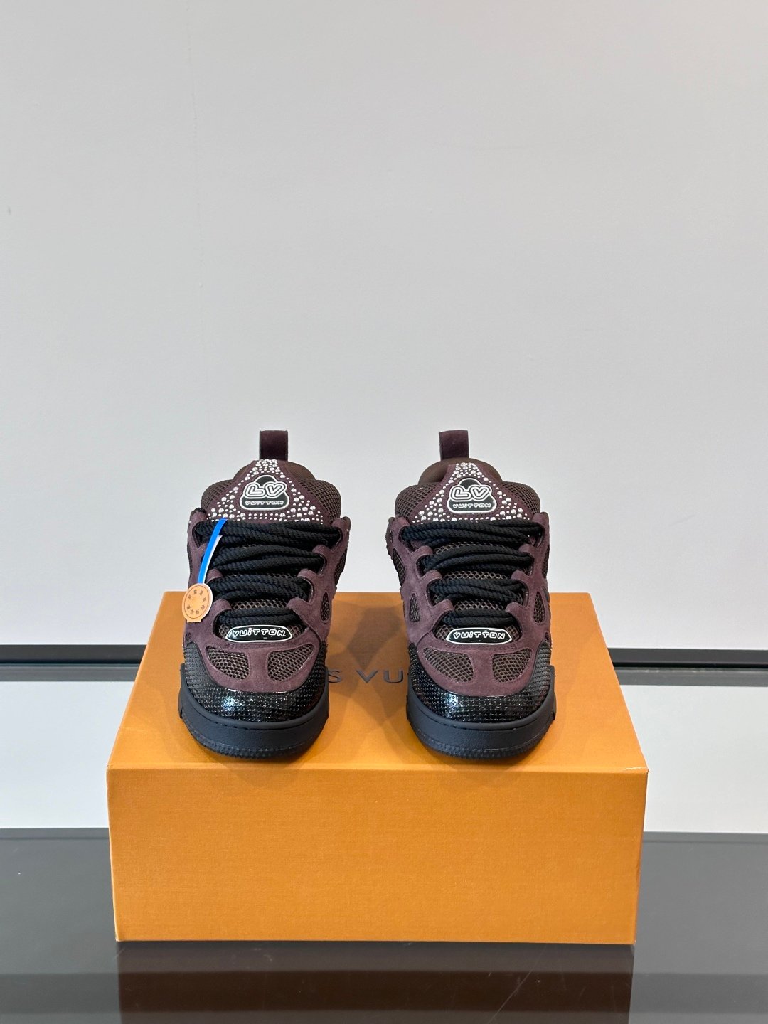 LV MAN - Image 3
