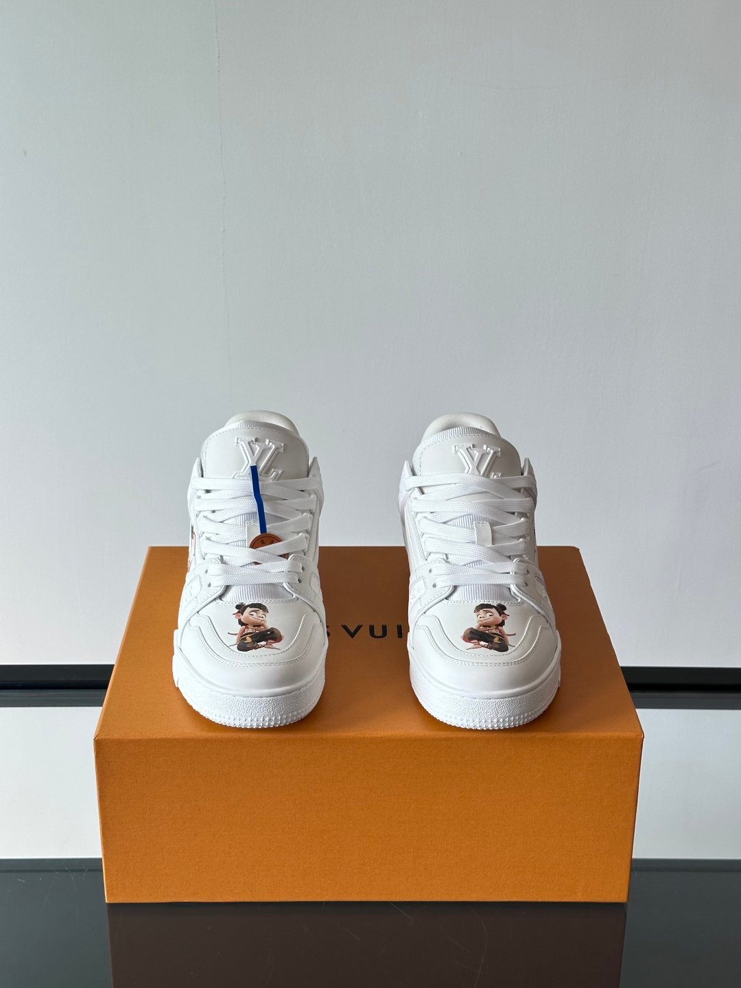 LV MAN - Image 3