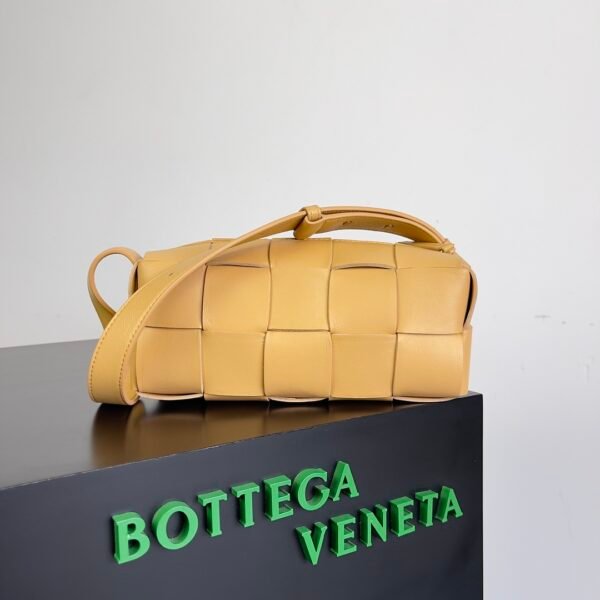 BOTTEGA VENETA - Image 3