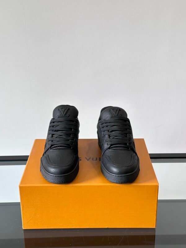 LV MAN - Image 3
