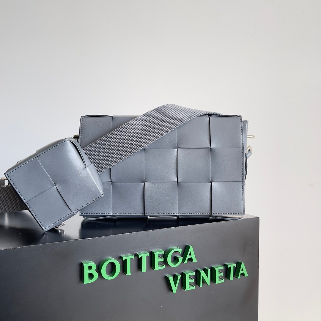 BOTTEGA VENETA - Image 3