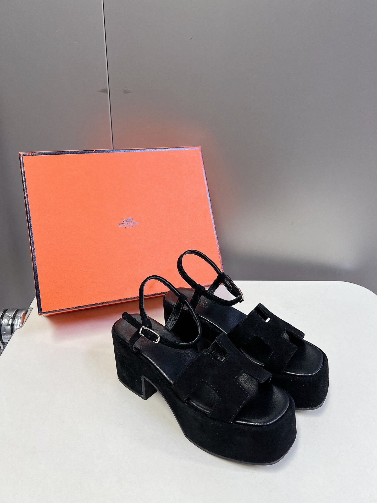 Hermes shoes - Image 4