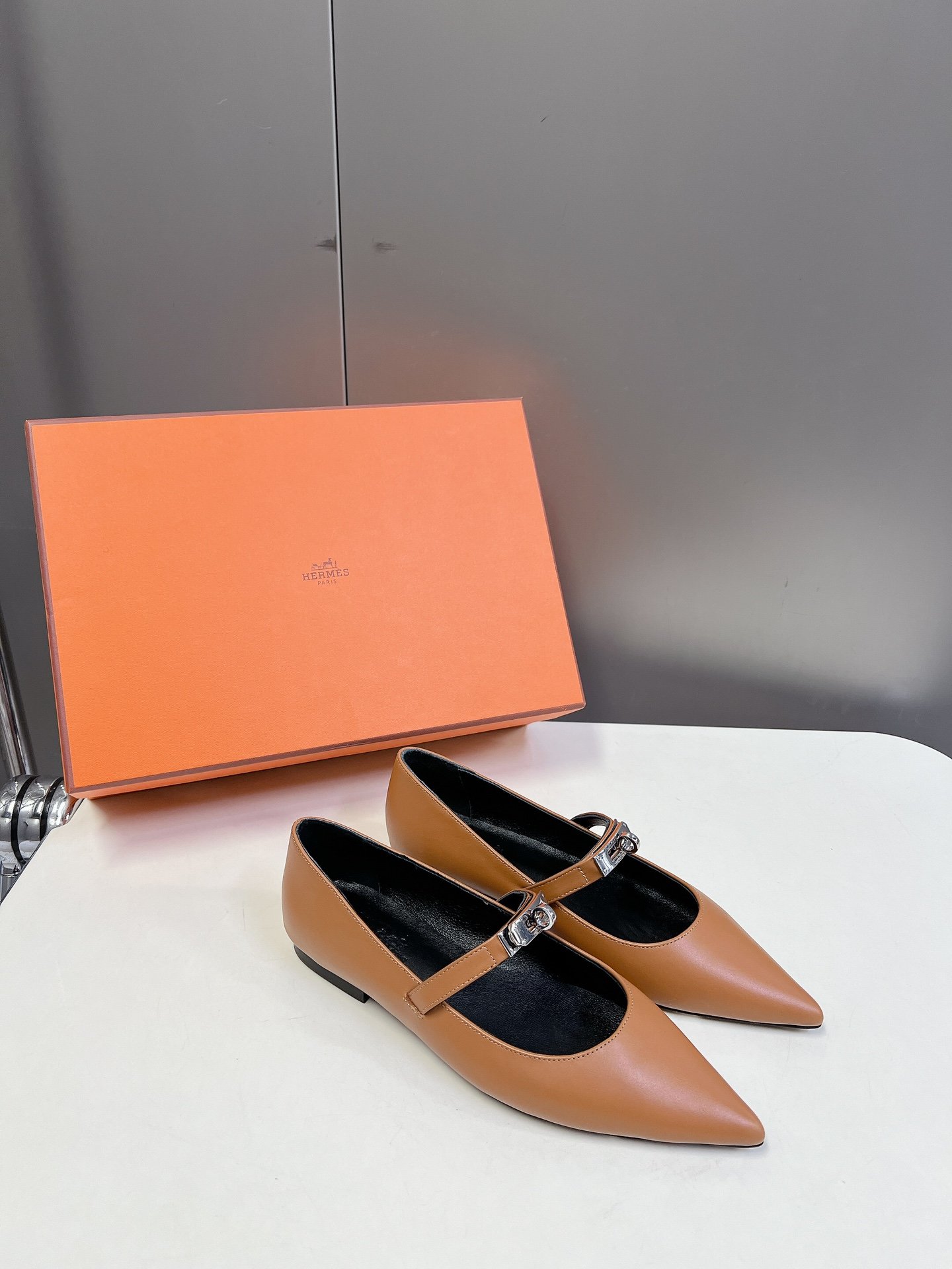 Hermes shoes - Image 4