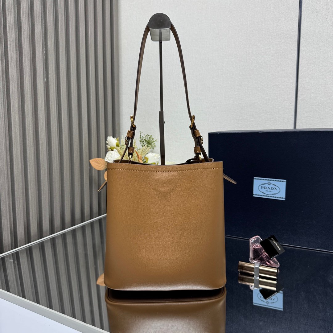 Prada Bag - Image 3