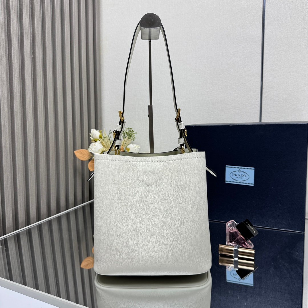 Prada Bag - Image 7