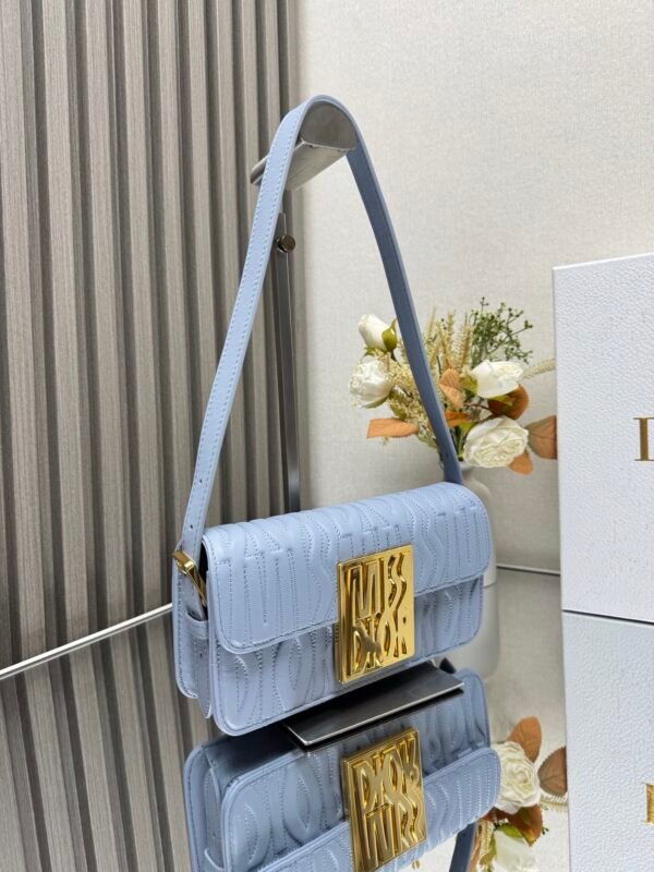 DIOR - Image 3