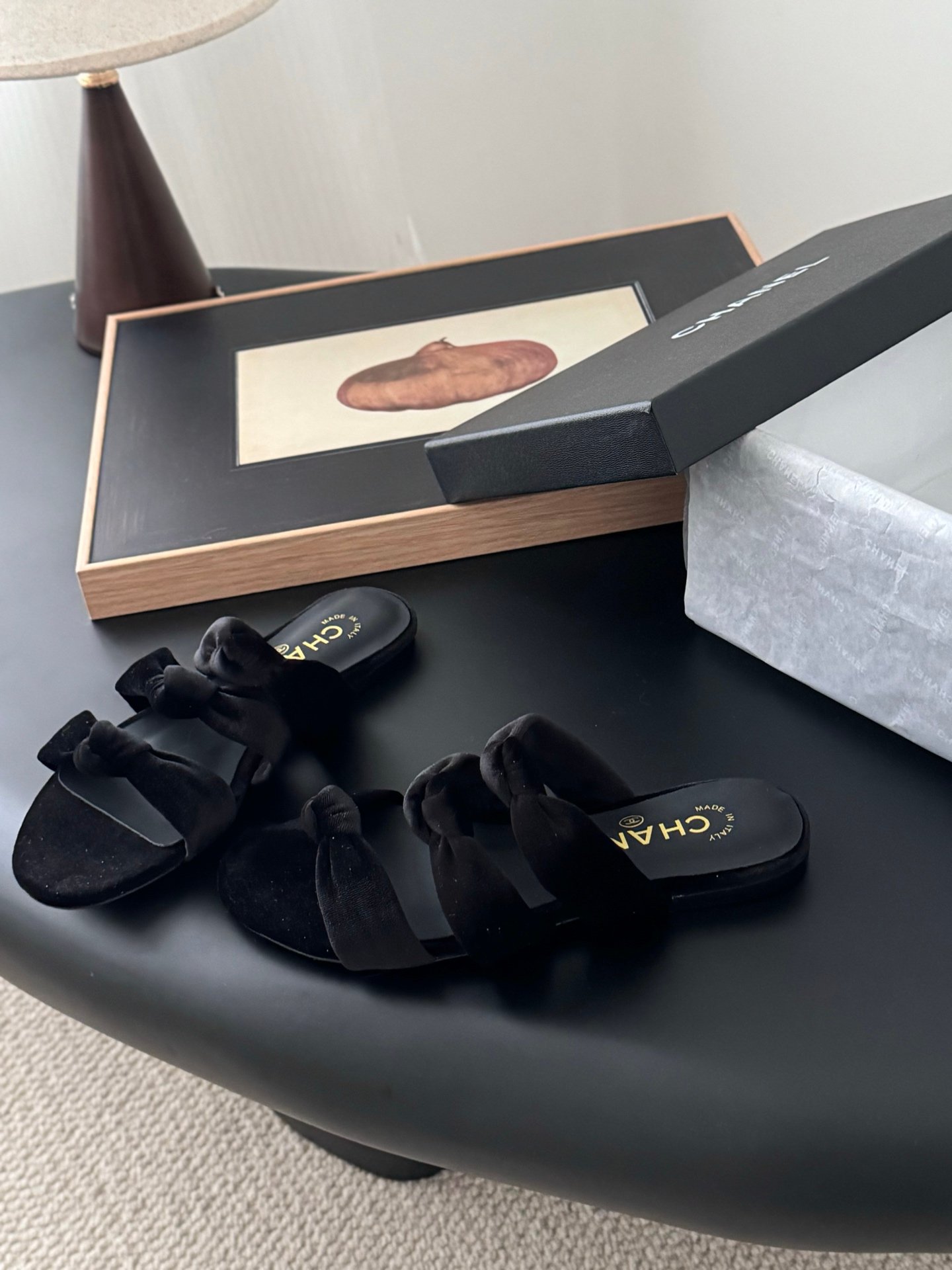 CHANEL Woman - Image 3