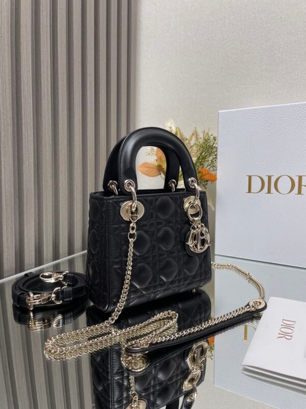 DIOR - Image 3