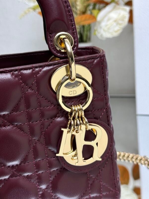 DIOR - Image 3