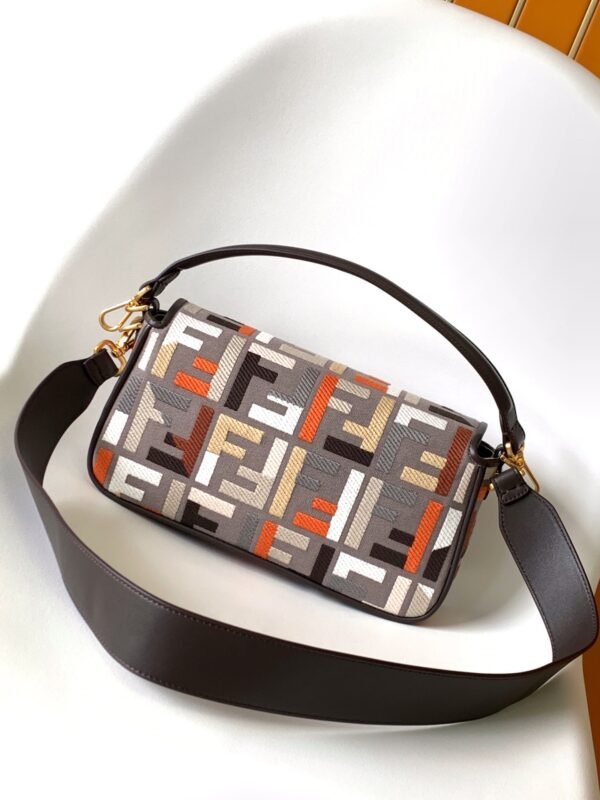 FENDI BAG - Image 4