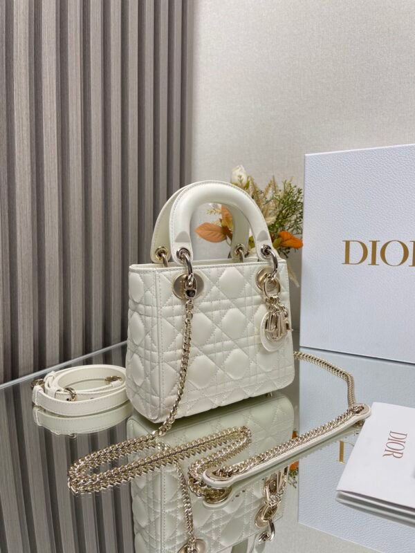 DIOR - Image 3