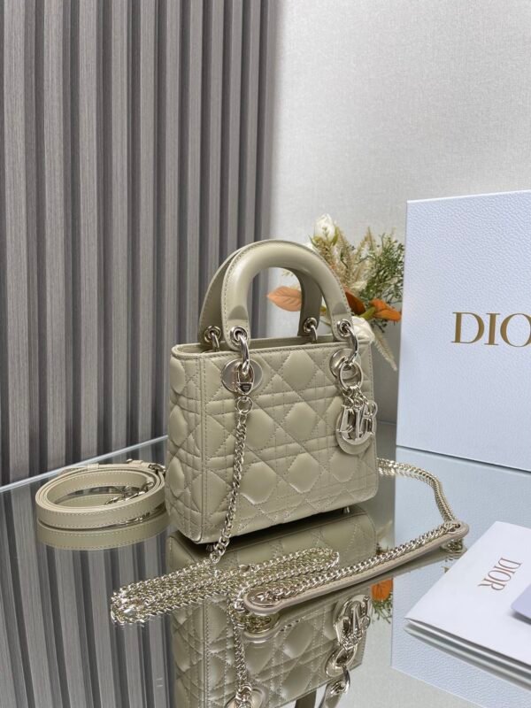 DIOR - Image 3