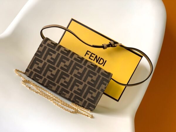 FENDI BAG - Image 4