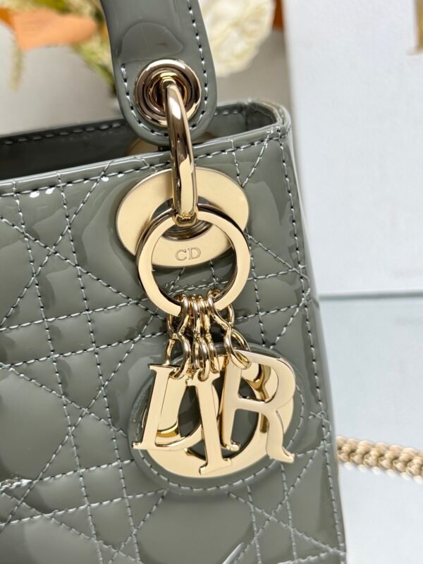 DIOR - Image 3