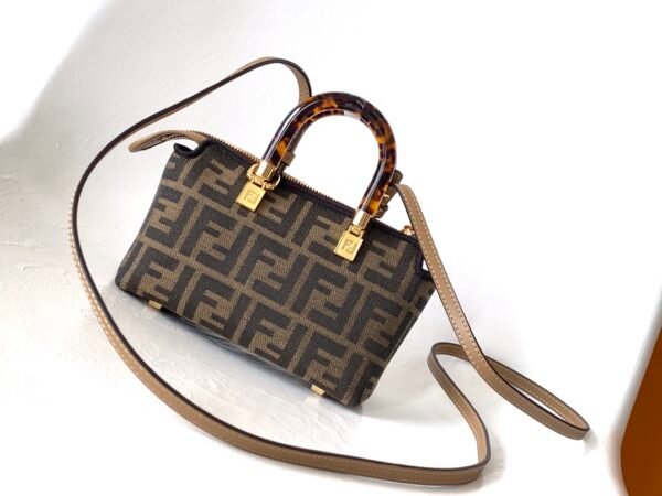 FENDI BAG - Image 5