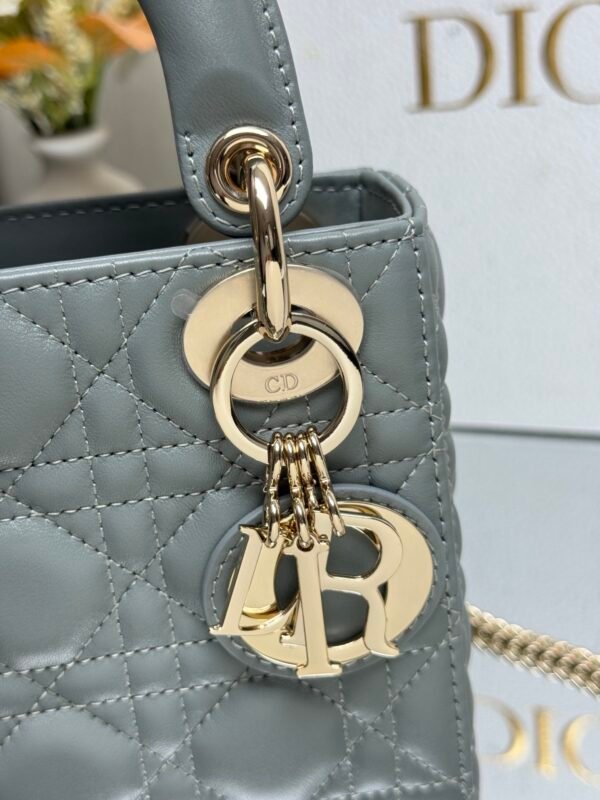 DIOR - Image 3