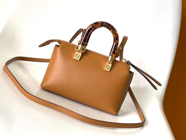 FENDI BAG - Image 4