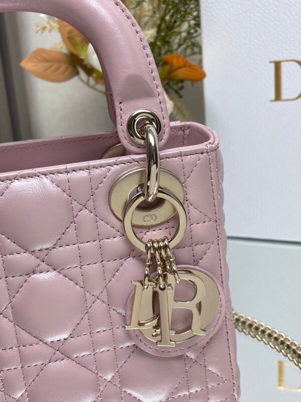 DIOR - Image 3