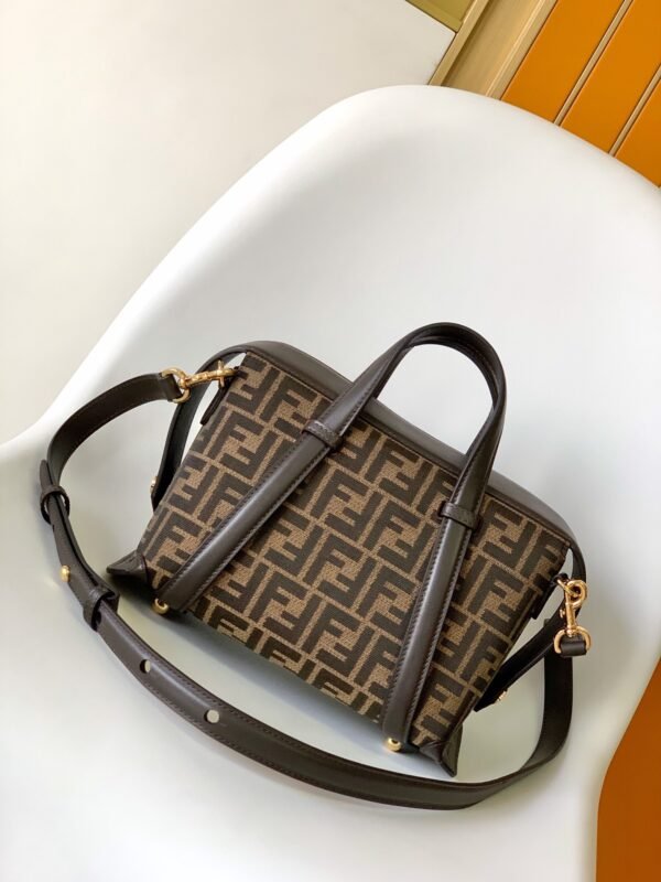 FENDI BAG - Image 4