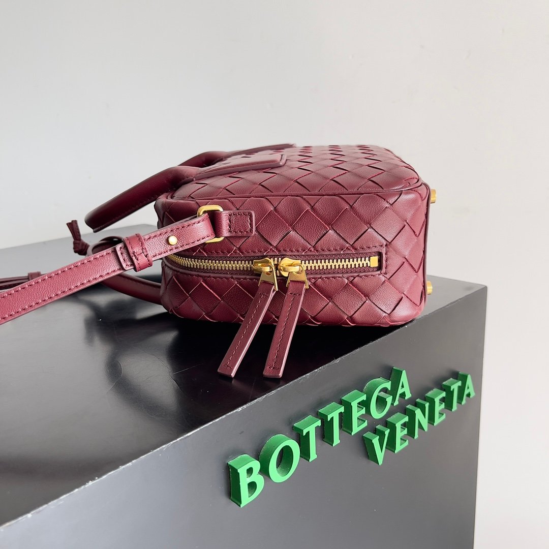 BOTTEGA VENETA - Image 3