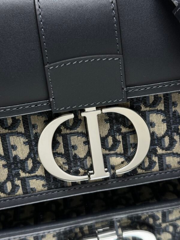 DIOR - Image 3
