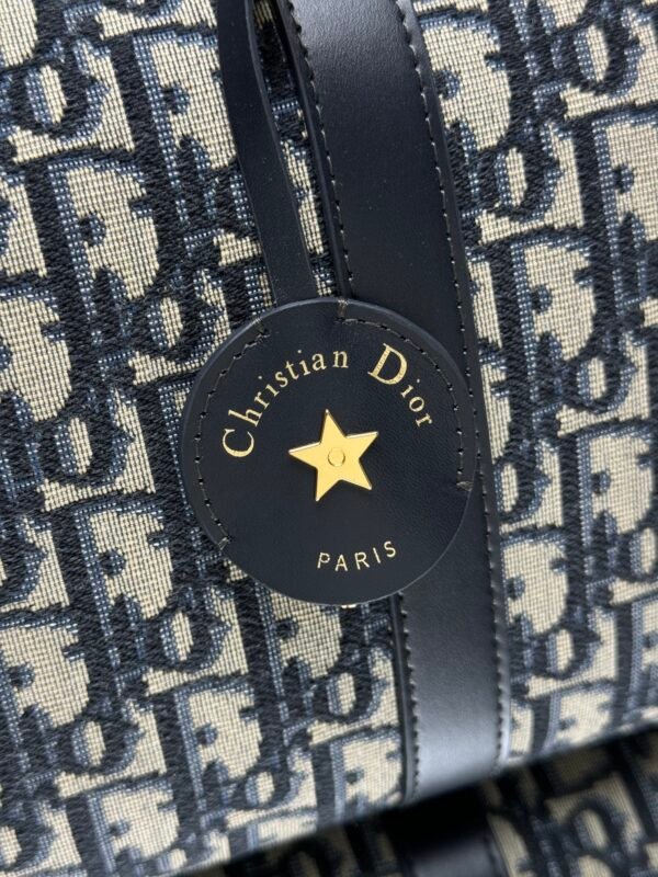 DIOR - Image 3