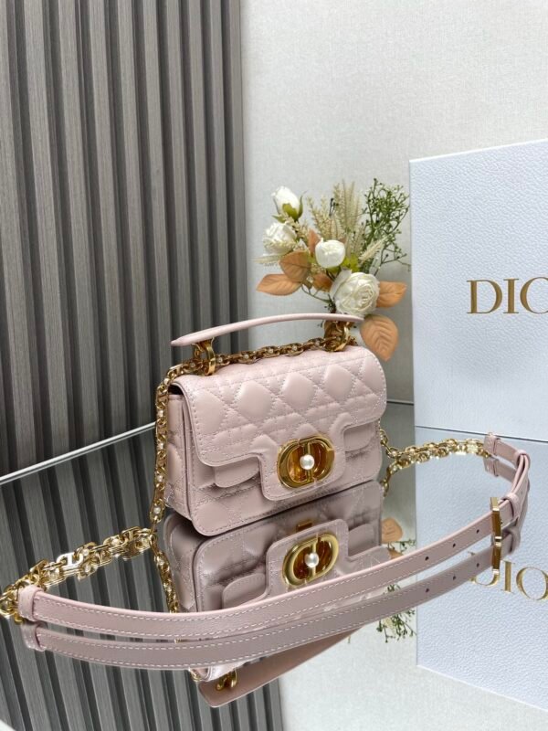 DIOR - Image 3