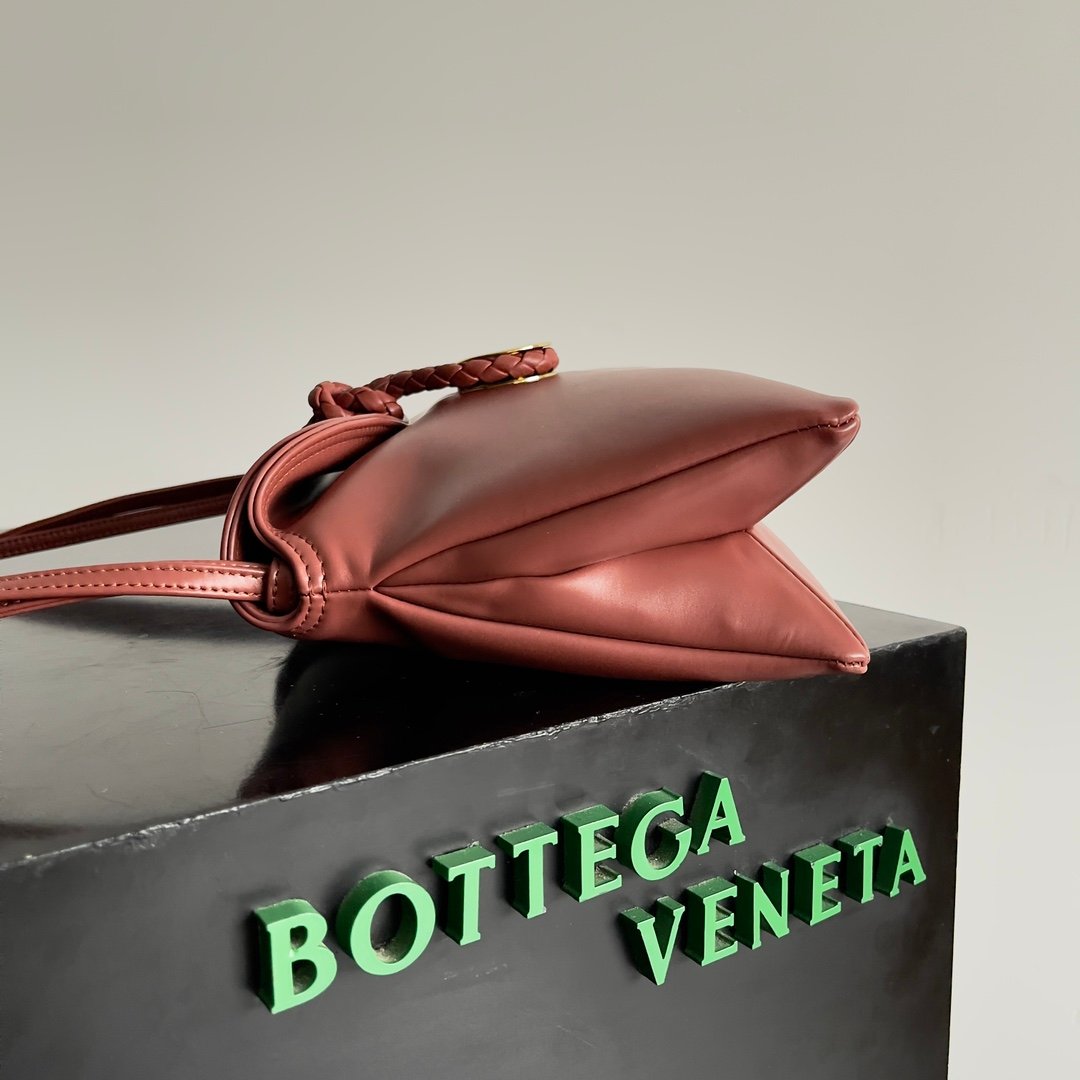 BOTTEGA VENETA - Image 3