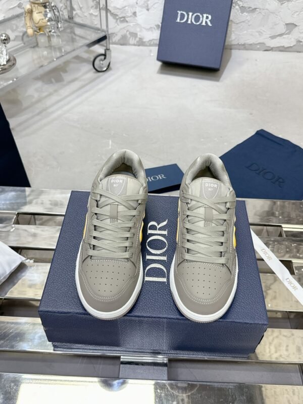 Dior women - Image 7
