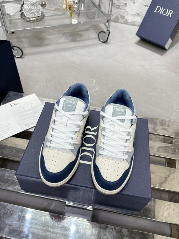 Dior women - Image 7