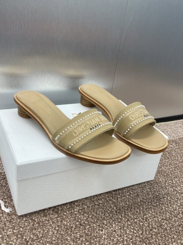 Dior women - Image 7