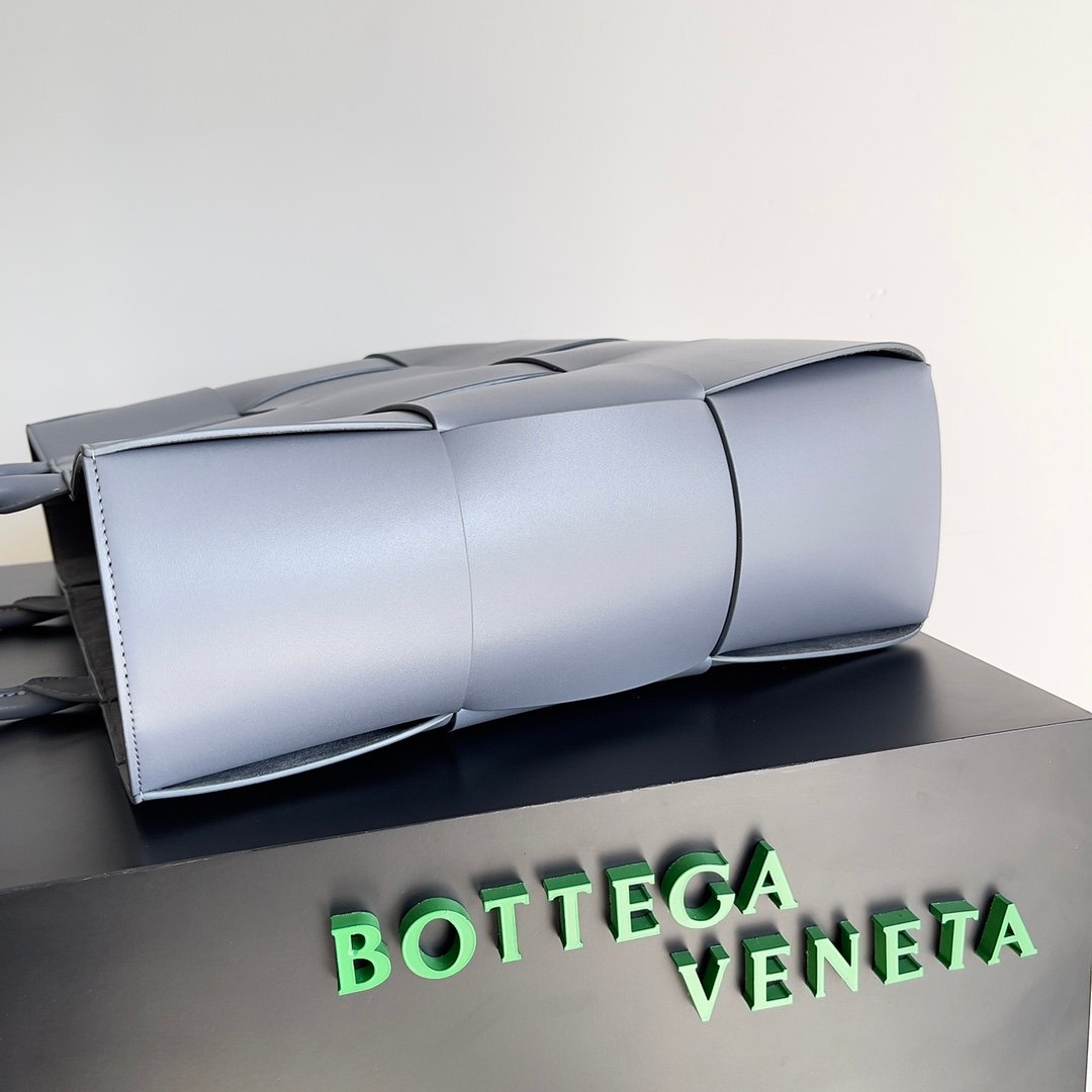 BOTTEGA VENETA - Image 3