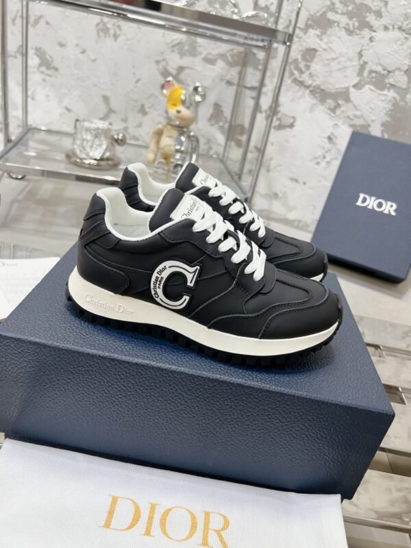 Dior women