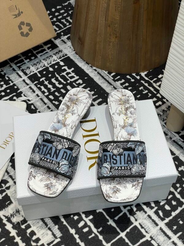 Dior women - Image 3
