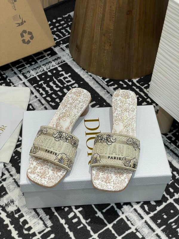 Dior women - Image 3