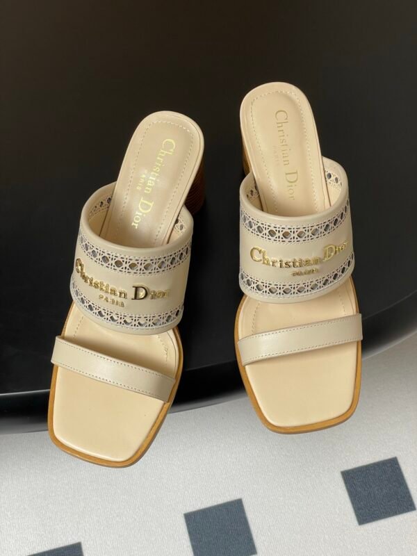 Dior women - Image 3