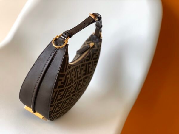 FENDI BAG - Image 4