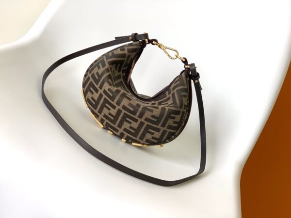 FENDI BAG - Image 4
