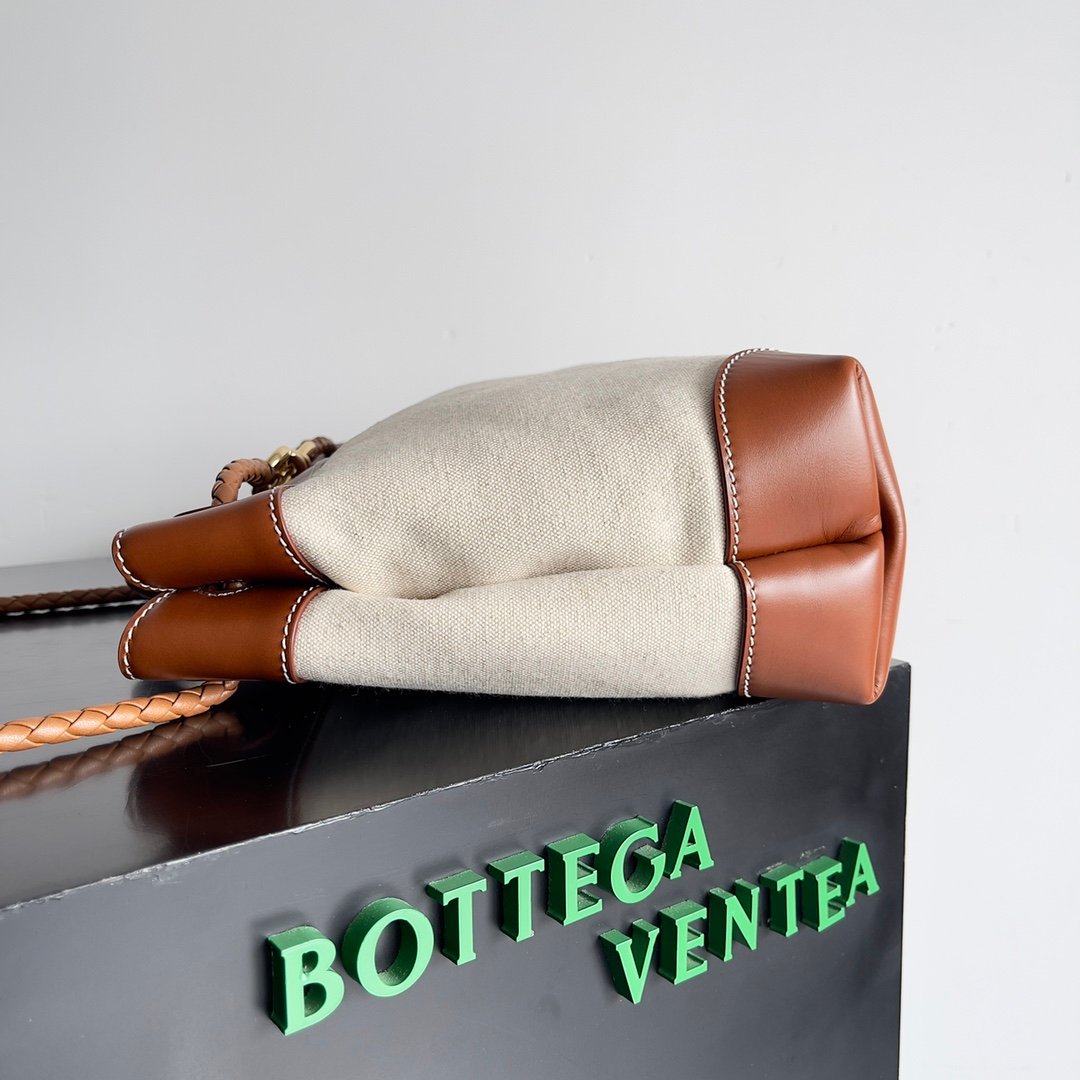 BOTTEGA VENETA - Image 3
