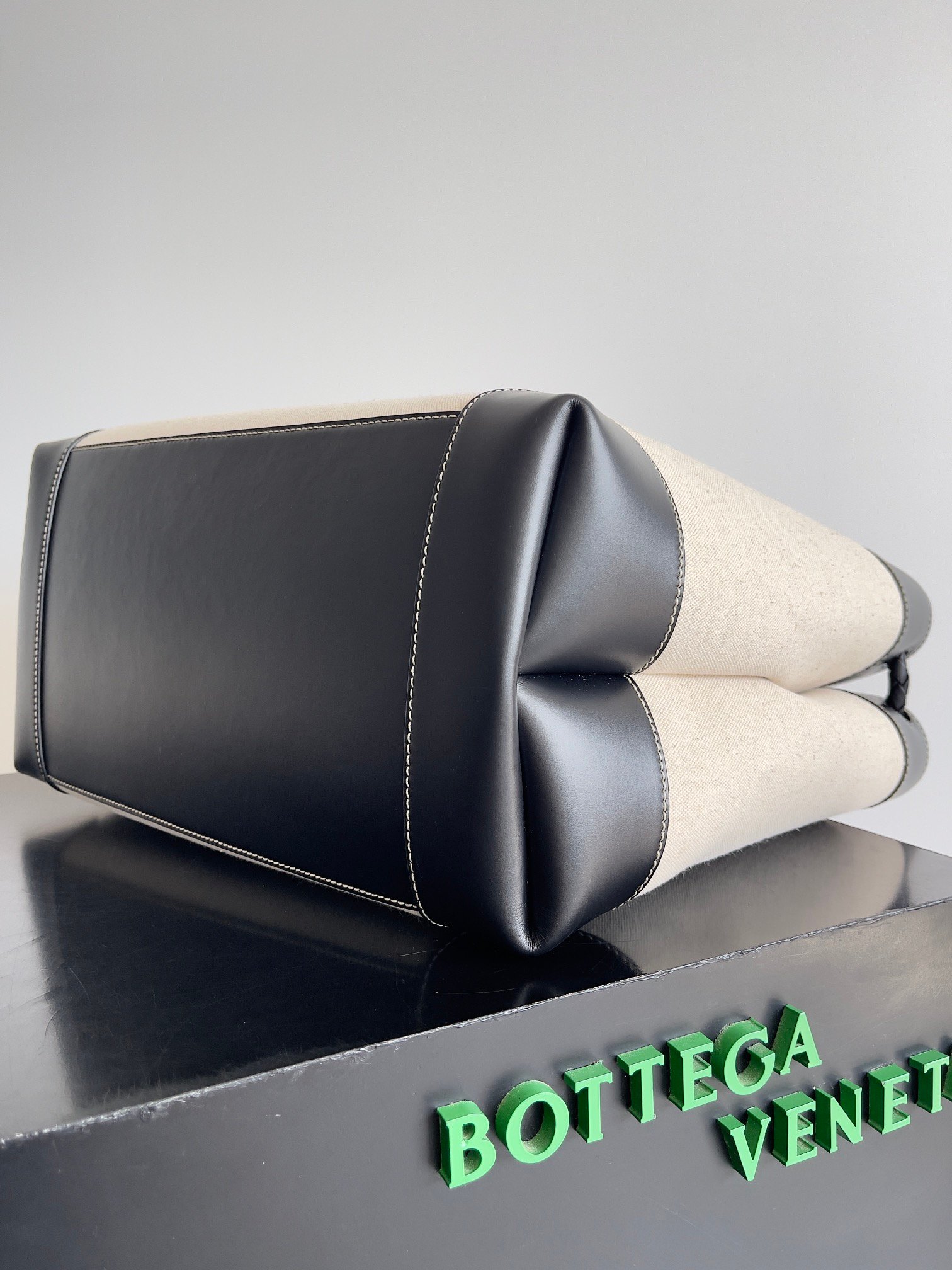 BOTTEGA VENETA - Image 3