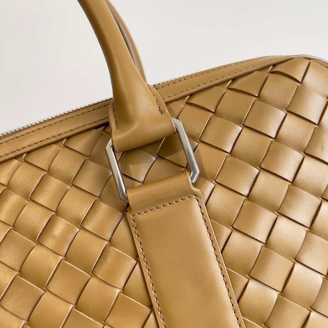 BOTTEGA VENETA - Image 3