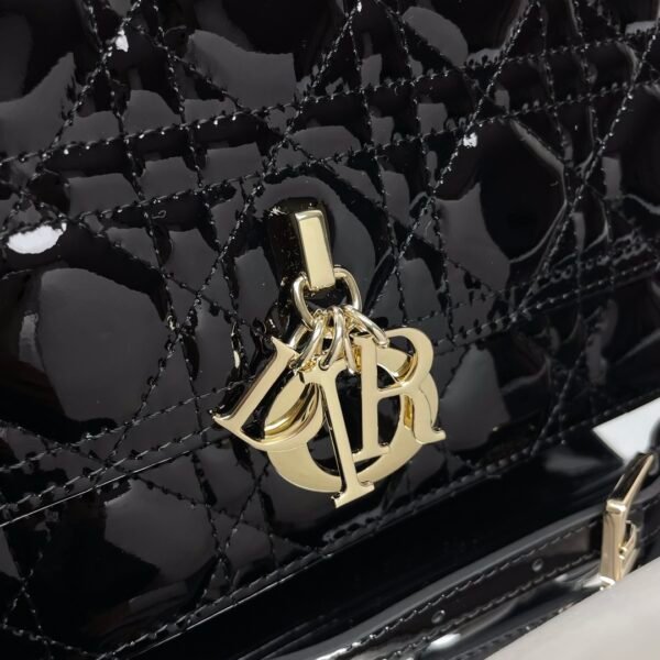 DIOR - Image 7