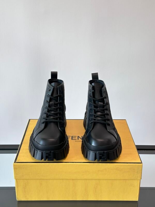 FENDI Man - Image 3