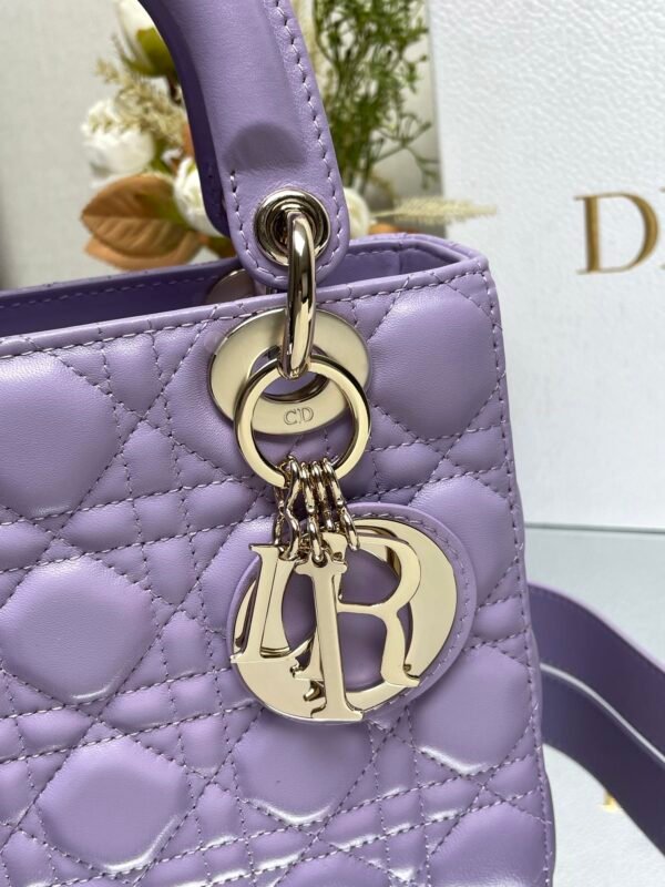 DIOR - Image 3