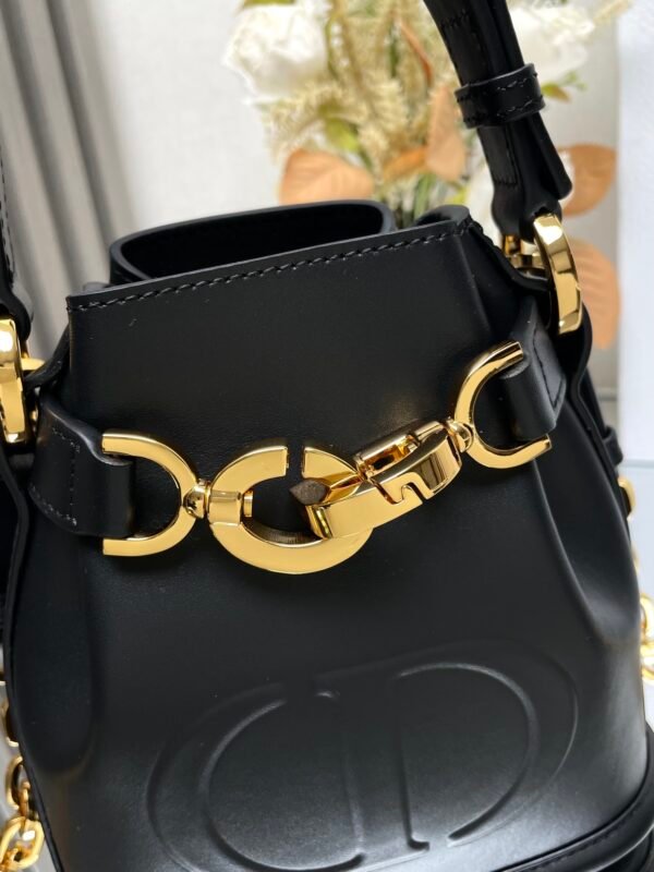 DIOR - Image 3