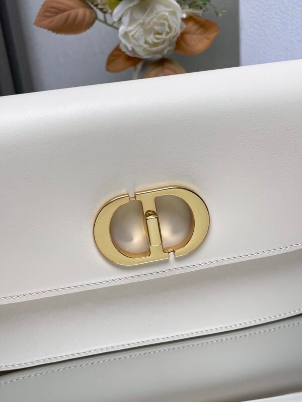DIOR - Image 3